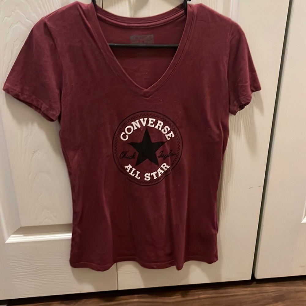 Converse tee